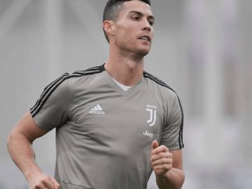 Acusado de estupro, Cristiano Ronaldo fará exame de DNA