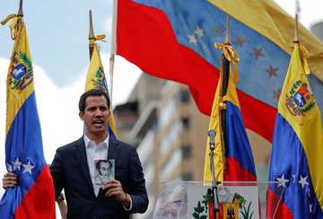 Juan Guaidó, presidente da Assembleia Nacional da Venezuela, declarou-se presidente interino do país