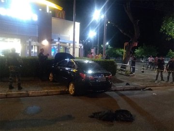 Um é morto e outro é ferido ao tentar roubar cofre em fast food