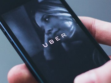 Milhares de usuários deixaram o Uber após campanha #DeleteUber, diz empresa