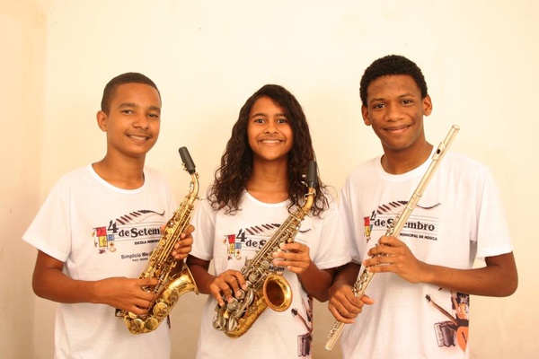 João Luís Vasconcelos, Ana Caroline Castelleone e Romilson César