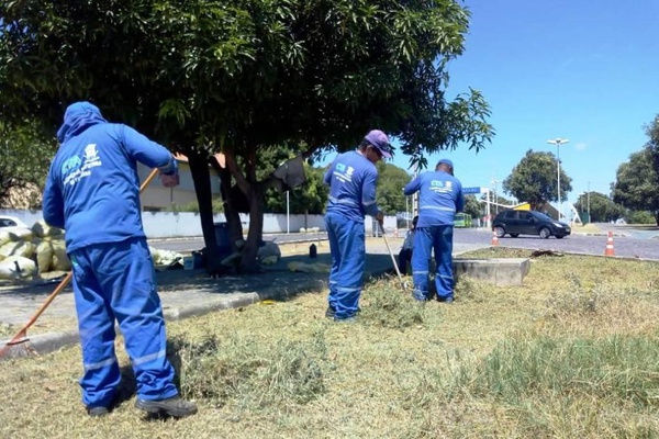 Serviços de capina, varrição, manutenção de área verde, limpeza de galeria e remoção de transbordo