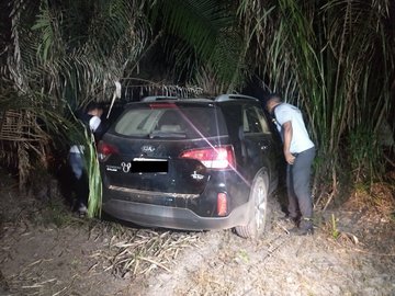 Veículo roubado pelos assaltantes