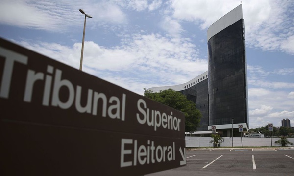 TREs fazem cerimônias a distância ou com restrição de público
