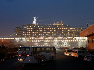 São as duas primeiras mortes entre os ocupantes do navio