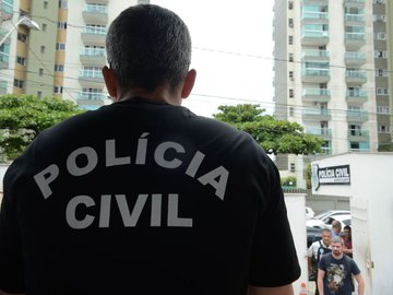 Estão sendo cumpridos 17 mandados de busca e apreensão