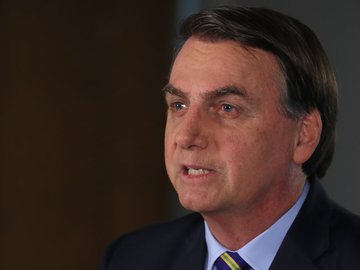 Em novo pronunciamento, Bolsonaro distorce OMS