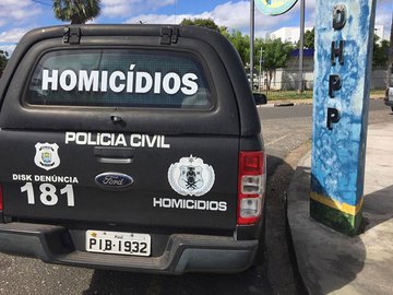 Polícia registra três homicídios no final de semana; vítima tinha 15 anos