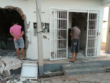 Bando explode agência bancária em Alagoinha; 4ª ação do ano