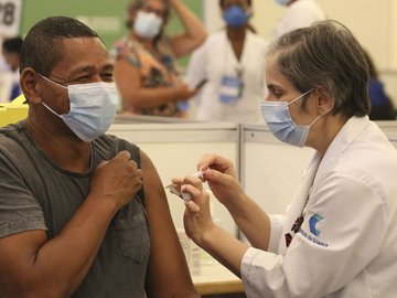 Covid-19: governo lança campanha publicitária de vacinação