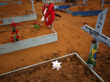 Desde o início da pandemia, o país também ocupa o segundo lugar em número de novos casos por dia