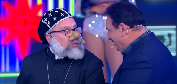 Padre Kelson virou sátira no palco do Programa do Ratinho