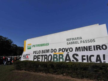 Petroleiros reivincam transparência na privatização da Refinaria Gabriel Passos, em Betim