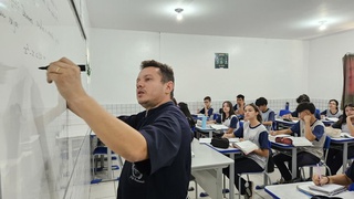 Raimundo Alves, atual professor de matemática do CETI