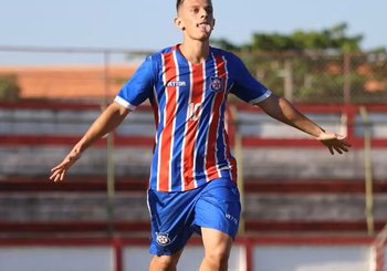 Barrozo, ex-Friburguense, acertado com o Piauí